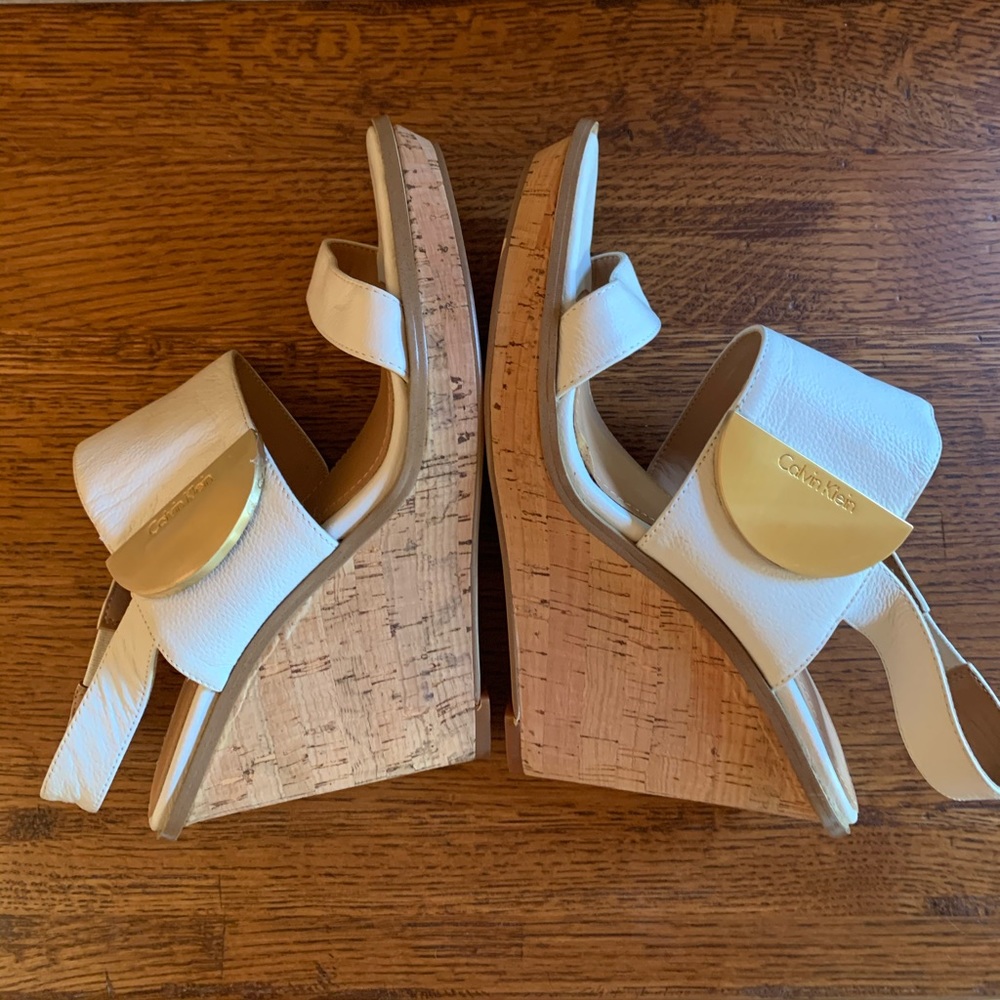 💥SOLD💥Calvin Klein Wedge Sandal - Picture 4 of 7